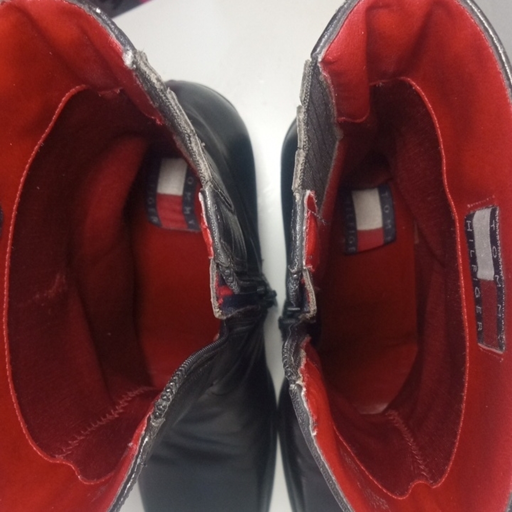 Tommy Hilfiger Black Heeled Zip-Up Boots with Red Lining - Picture 4 of 15